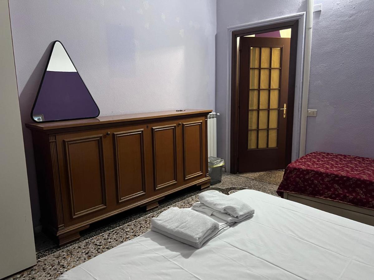 Guesthouse Ava Roma Esterno foto